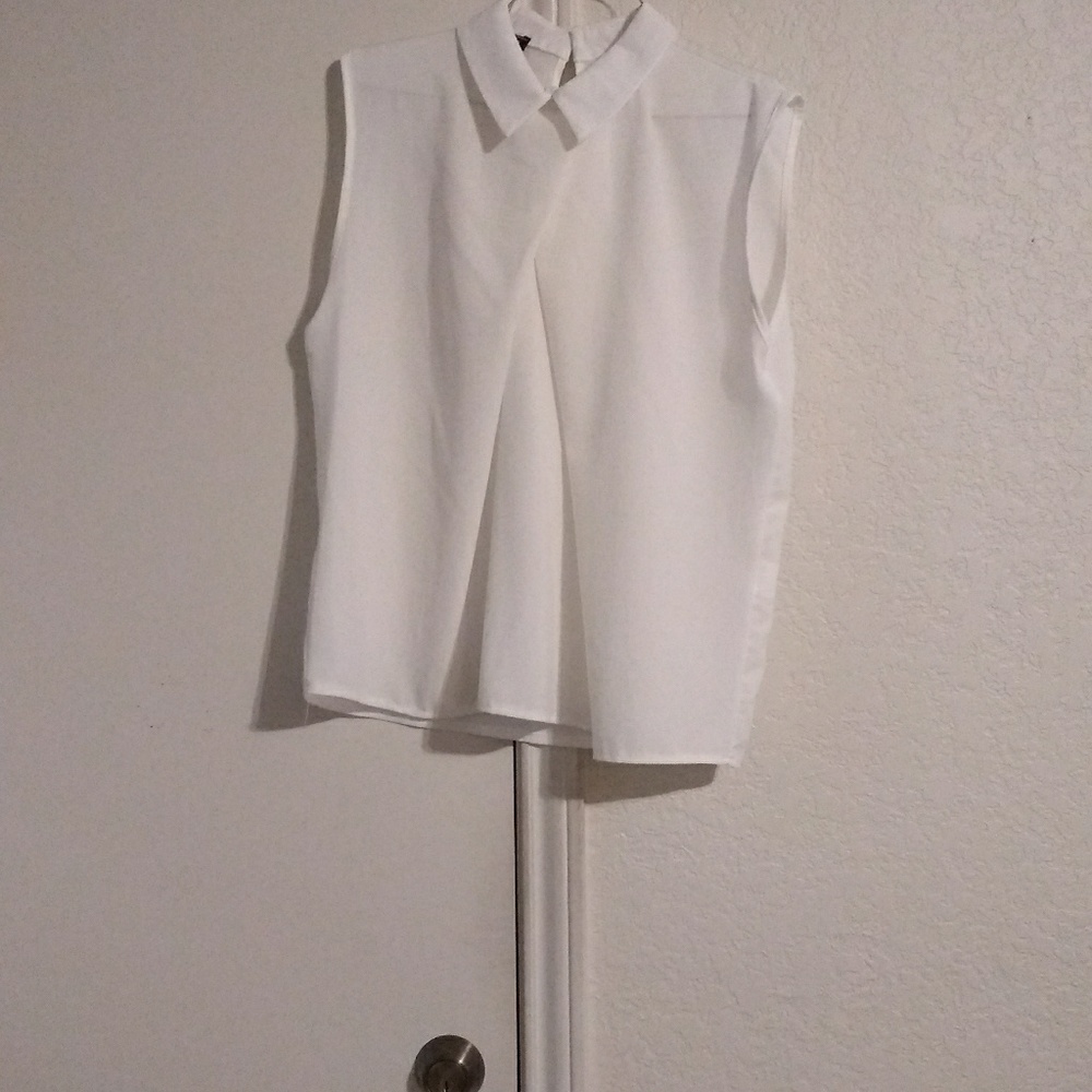 Collared tank - Picture 3 of 4